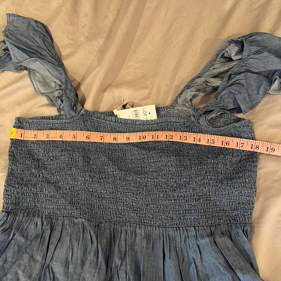 NWT LOFT denim flutter sleeved top XL - Picture 6 of 7